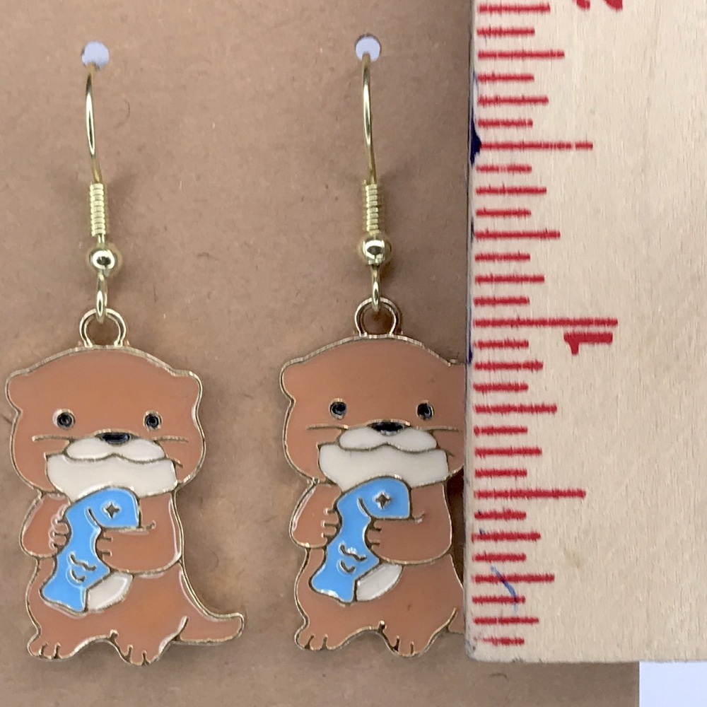 Fashion Jewelry Cute Otter Earrings with Blue Fish - Picture 2 of 3